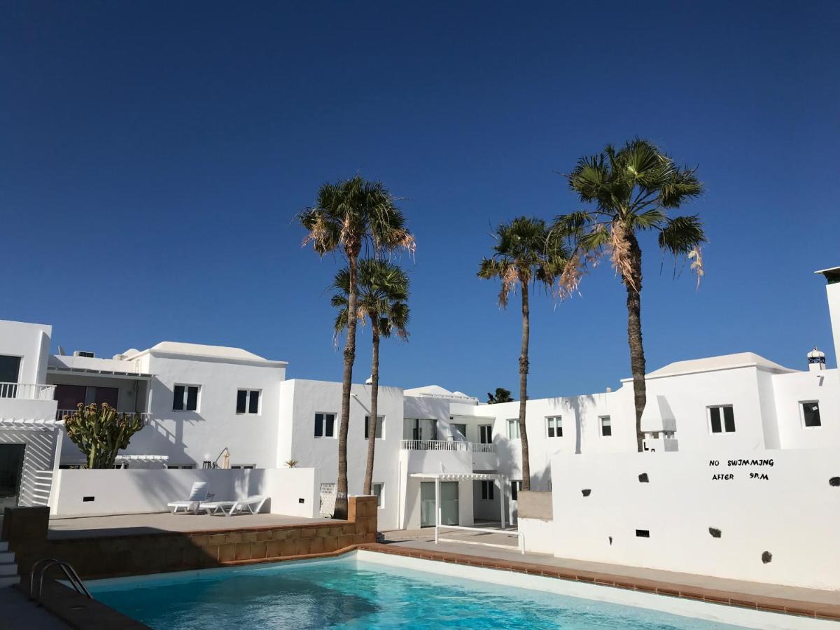 Romatic Casa Blanca Apartment Costa Teguise Exterior foto